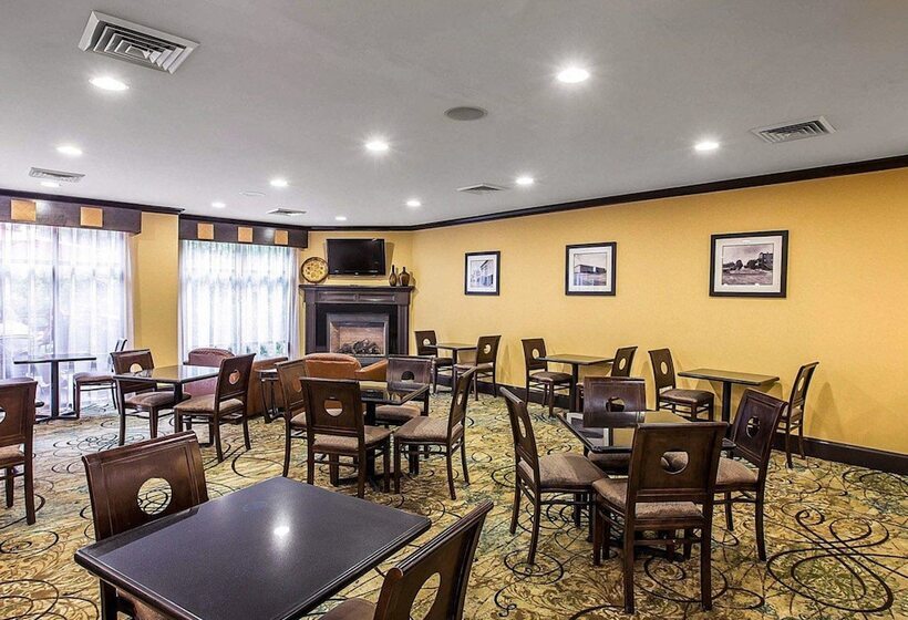 فندق Comfort Suites Simpsonville   Greenville