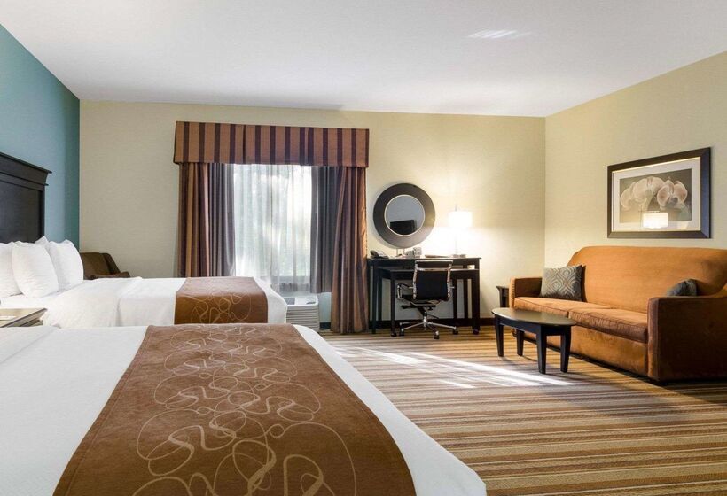 ホテル Comfort Suites Topeka Northwest