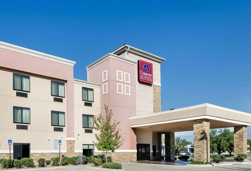 ホテル Comfort Suites Topeka Northwest