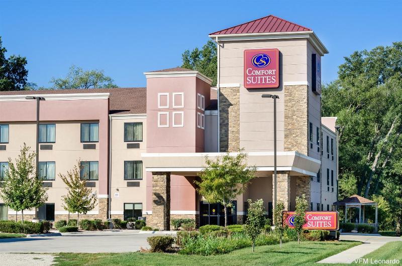 ホテル Comfort Suites Topeka Northwest