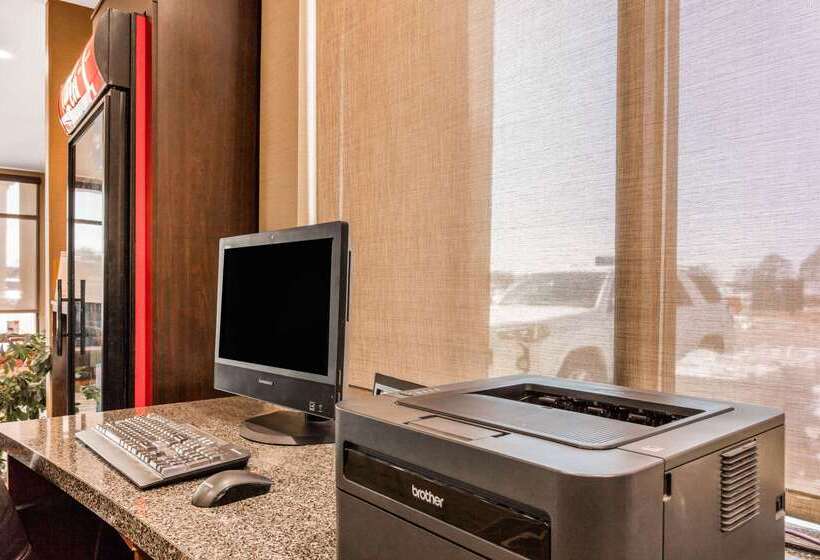 Отель Comfort Suites Tuscaloosa Near University