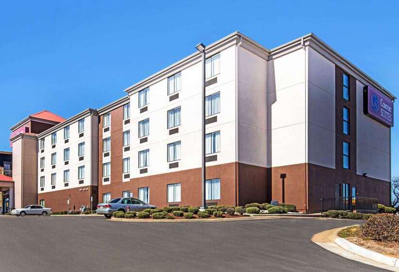 Отель Comfort Suites Tuscaloosa Near University