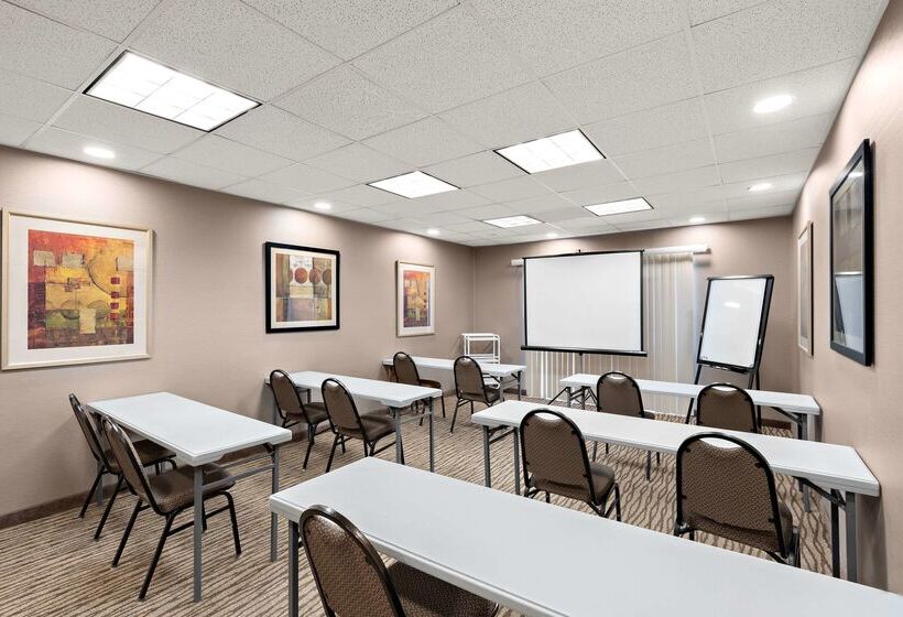 בית מלון כפרי Comfort Suites Vacaville Napa Valley Area