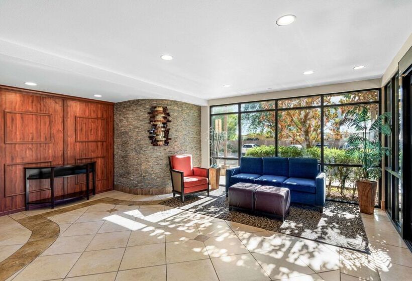 בית מלון כפרי Comfort Suites Vacaville Napa Valley Area