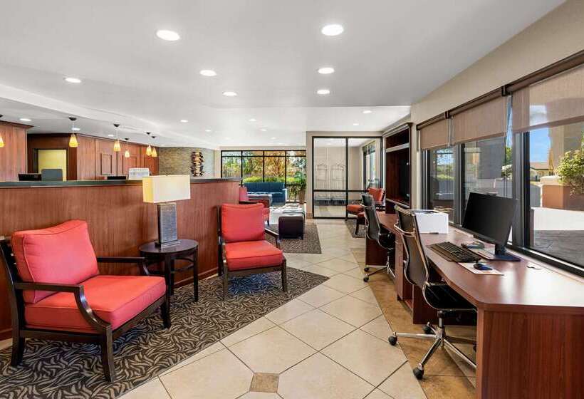 בית מלון כפרי Comfort Suites Vacaville Napa Valley Area