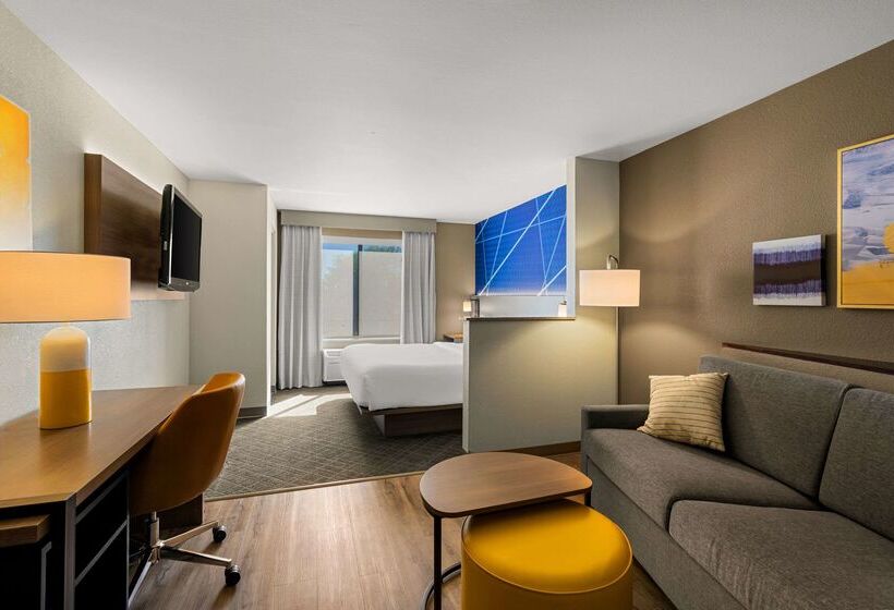 ホテル Comfort Suites Vacaville Napa Valley Area