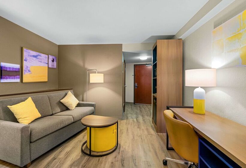 ホテル Comfort Suites Vacaville Napa Valley Area