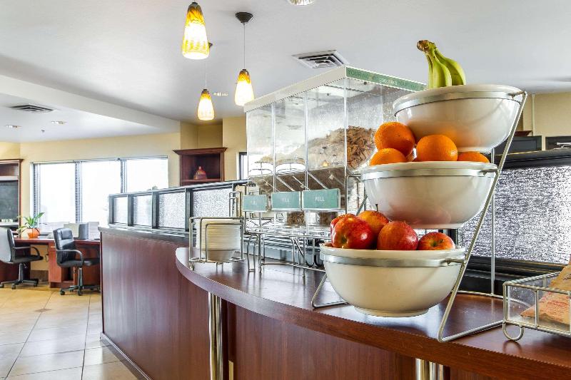 ホテル Comfort Suites Vacaville Napa Valley Area