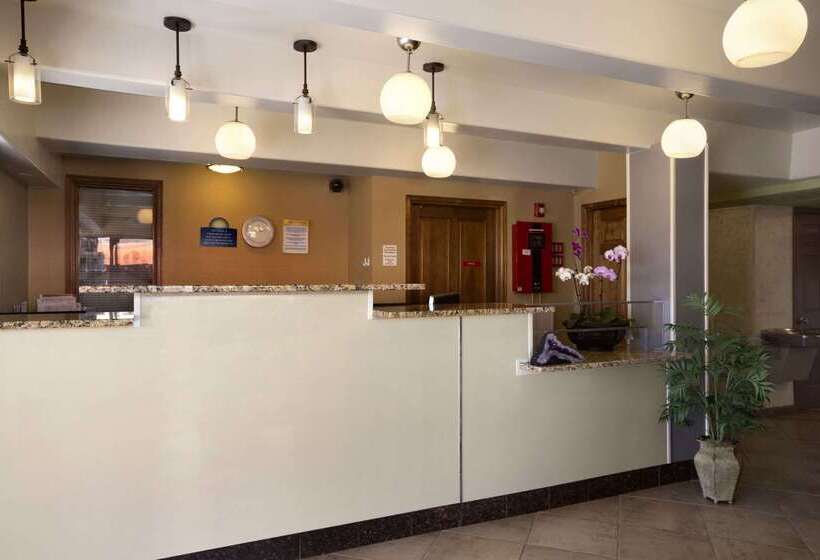 호텔 Days Inn By Wyndham Denver Downtown