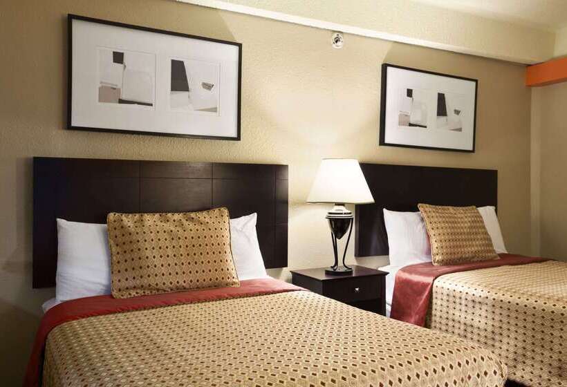 هتل Days Inn By Wyndham Denver Downtown