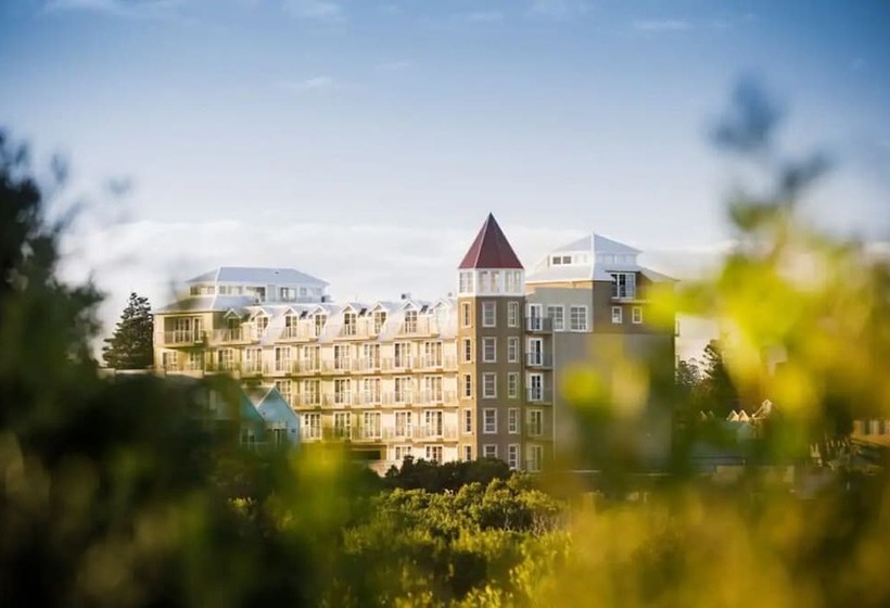 Deep Blue Hotel & Hot Springs