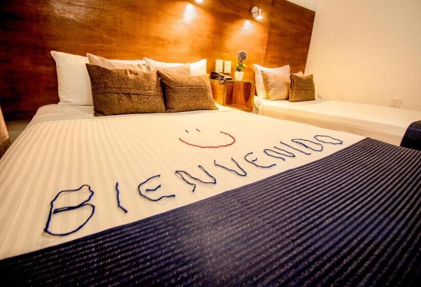 בית מלון כפרי Del Carmen, En El Centro  Desayuno Incluido !