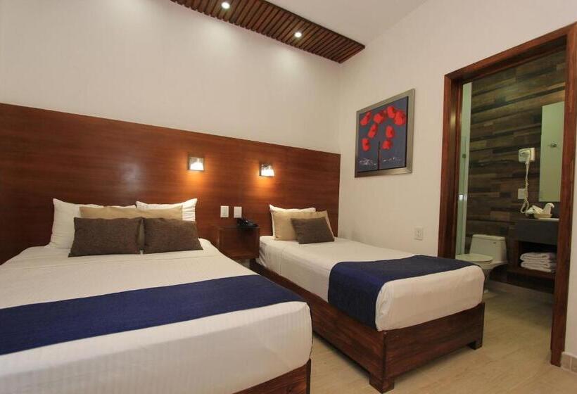 בית מלון כפרי Del Carmen, En El Centro  Desayuno Incluido !