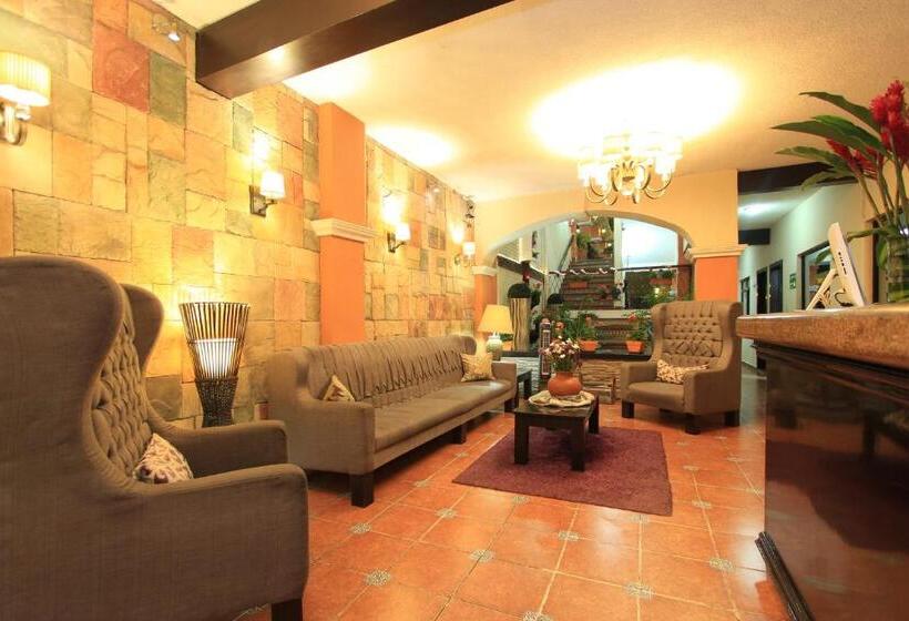 בית מלון כפרי Del Carmen, En El Centro  Desayuno Incluido !