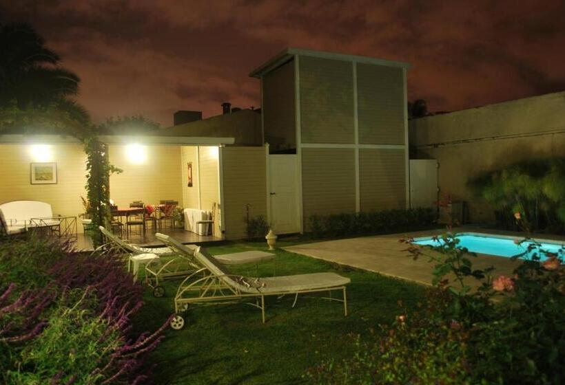 هتل Delvino Boutique