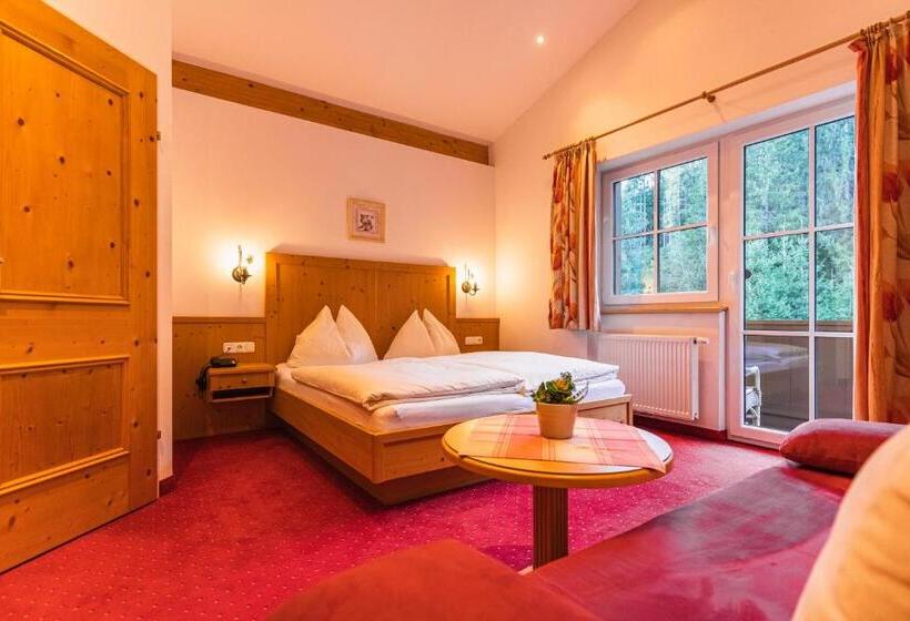 ホテル Der Schmittenhof