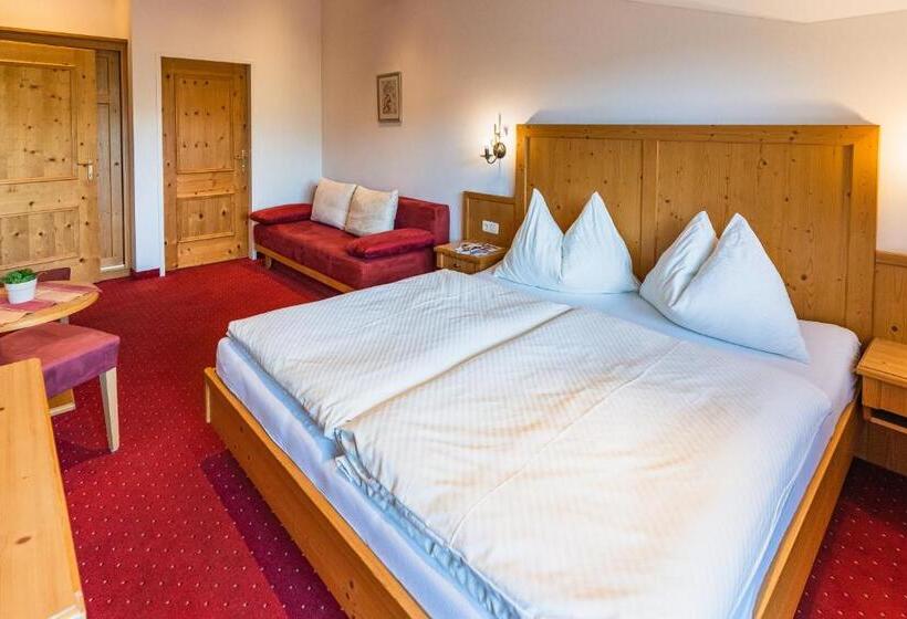 ホテル Der Schmittenhof