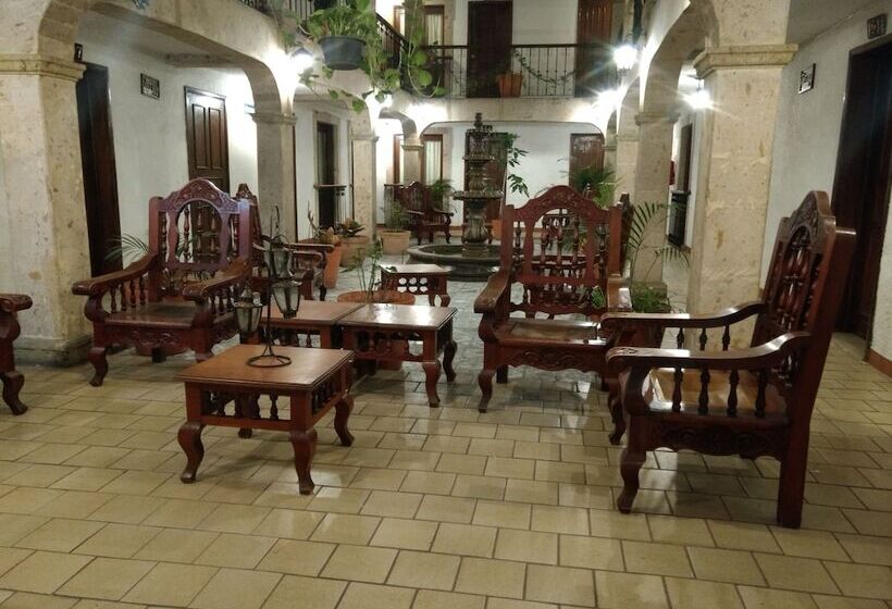 هتل Don Quijote Plaza Guadalajara Centro Historico