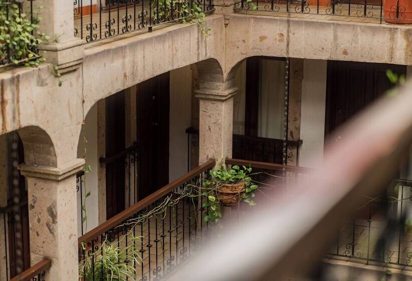 هتل Don Quijote Plaza Guadalajara Centro Historico