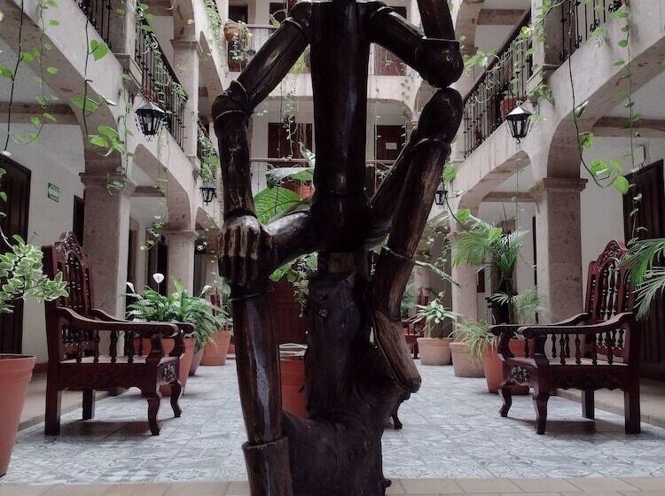 هتل Don Quijote Plaza Guadalajara Centro Historico