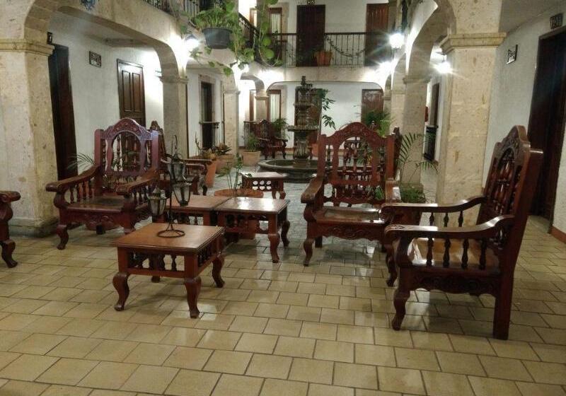 هتل Don Quijote Plaza Guadalajara Centro Historico