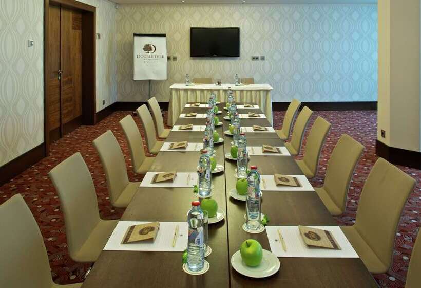 هتل Doubletree By Hilton Bratislava
