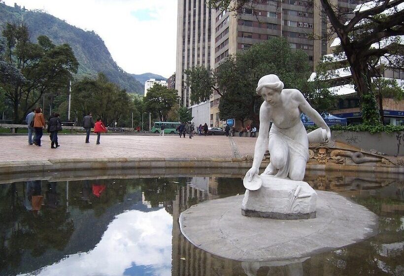 فندق El Duque Internacional, Bogotá