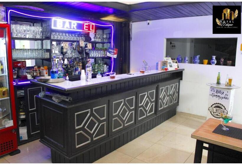 فندق El Duque Internacional, Bogotá