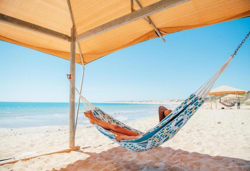 هتل Eco Beach Wilderness Retreat