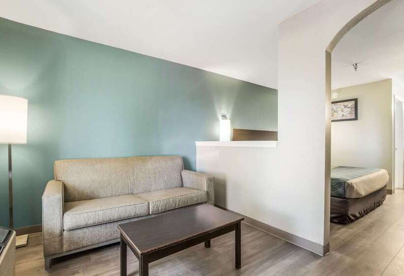 בית מלון כפרי Econo Lodge Inn & Suites I 65