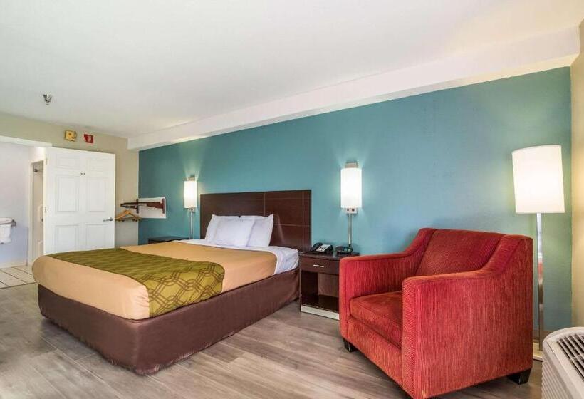 فندق Econo Lodge Inn & Suites I 65