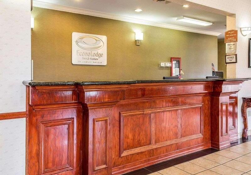 酒店 Econo Lodge Inn & Suites Beaumont