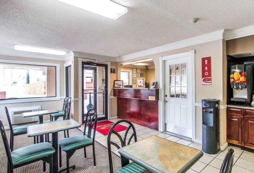 فندق Econo Lodge