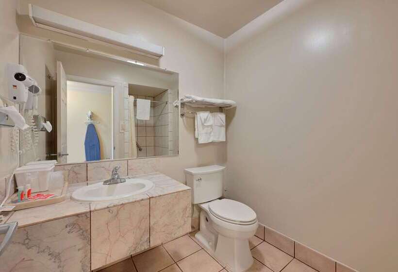 فندق Econo Lodge Woodland Near I 5