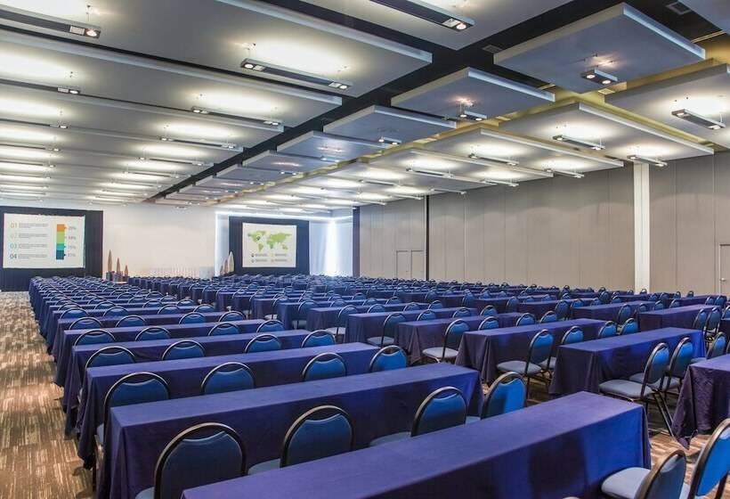 酒店 Fiesta Inn Monterrey Tecnologico