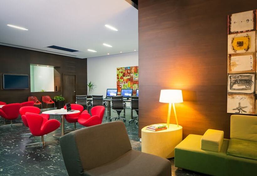 酒店 Fiesta Inn Monterrey Tecnologico