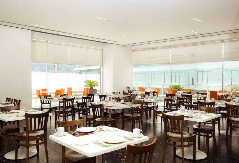 酒店 Fiesta Inn Monterrey Tecnologico