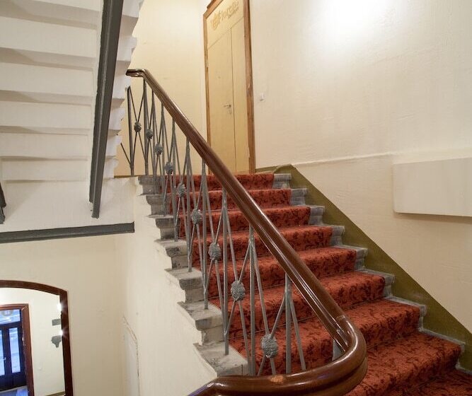 هتل Florens Boutique