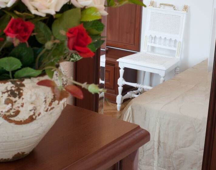 هتل Florens Boutique