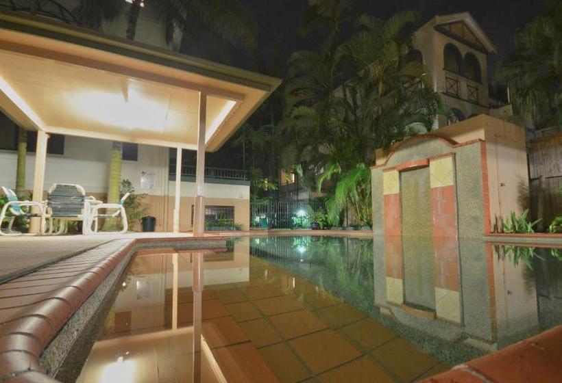 فندق Grosvenor In Cairns