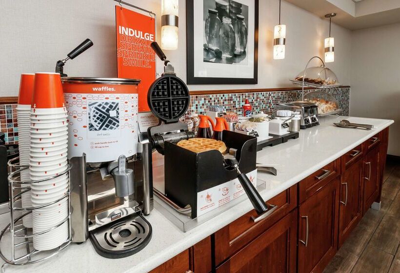 فندق Hampton Inn & Suites Navarre