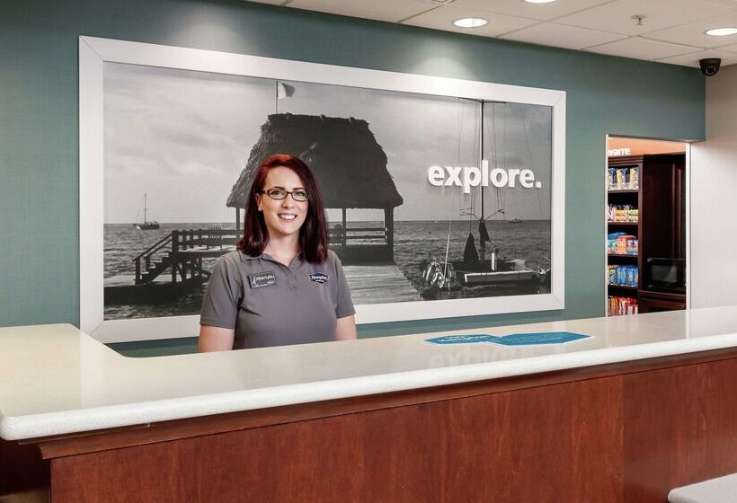 فندق Hampton Inn & Suites Navarre