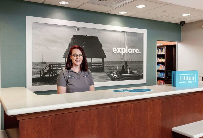 فندق Hampton Inn & Suites Navarre