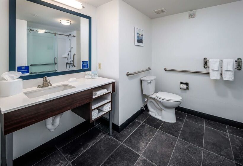 فندق Hampton Inn & Suites Navarre