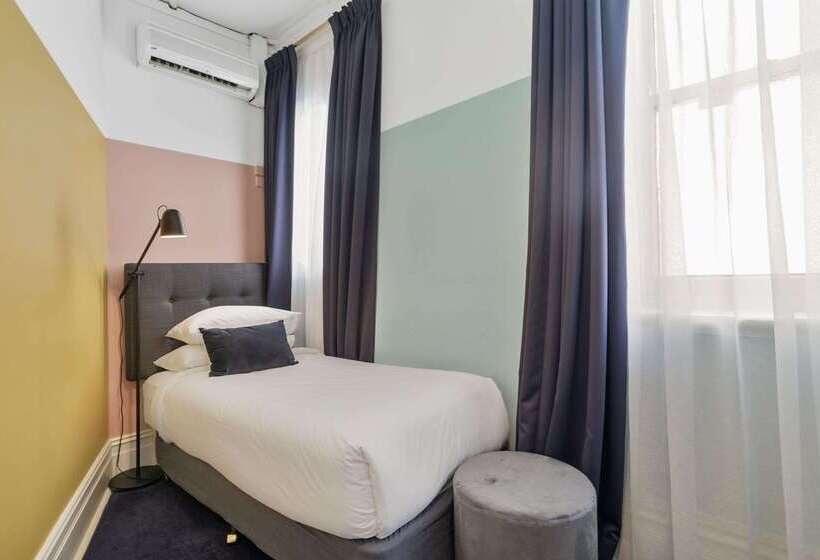 Harry, Ascend Hotel Collection