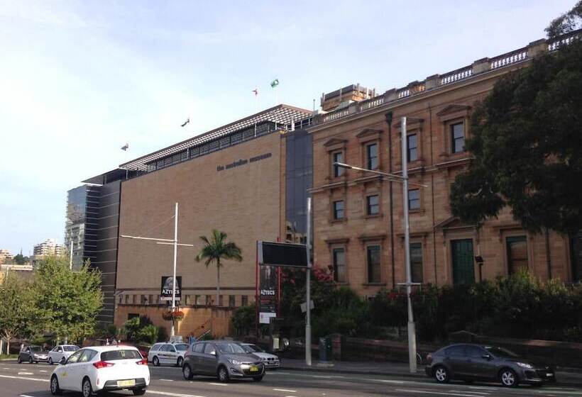 Harry, Ascend Hotel Collection