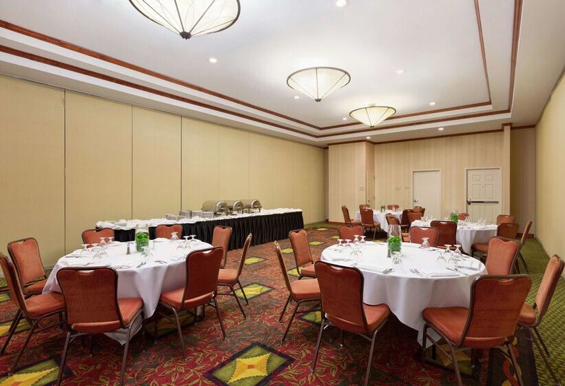 هتل Hilton Garden Inn Shreveport