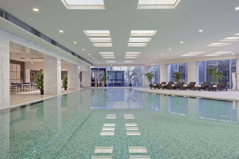 هتل Hilton Shanghai Hongqiao