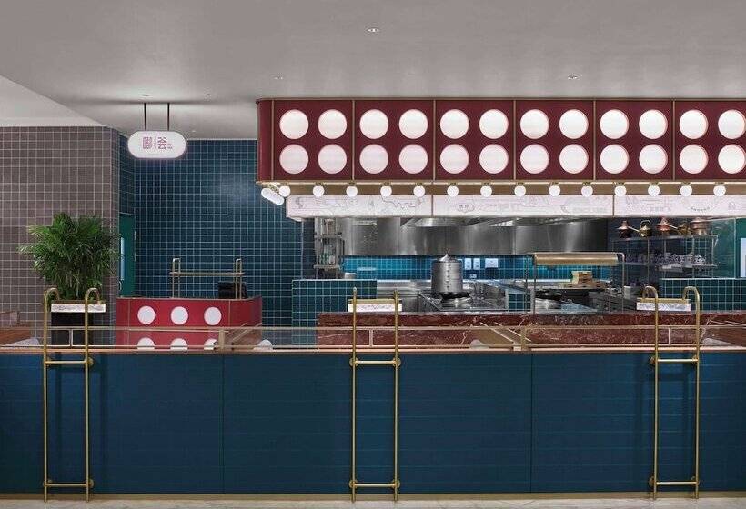 هتل Hilton Shanghai Hongqiao