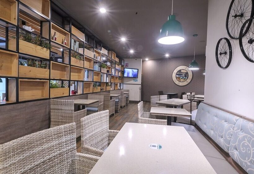 Holiday Inn Hotel & Suites Medica Sur By Ihg